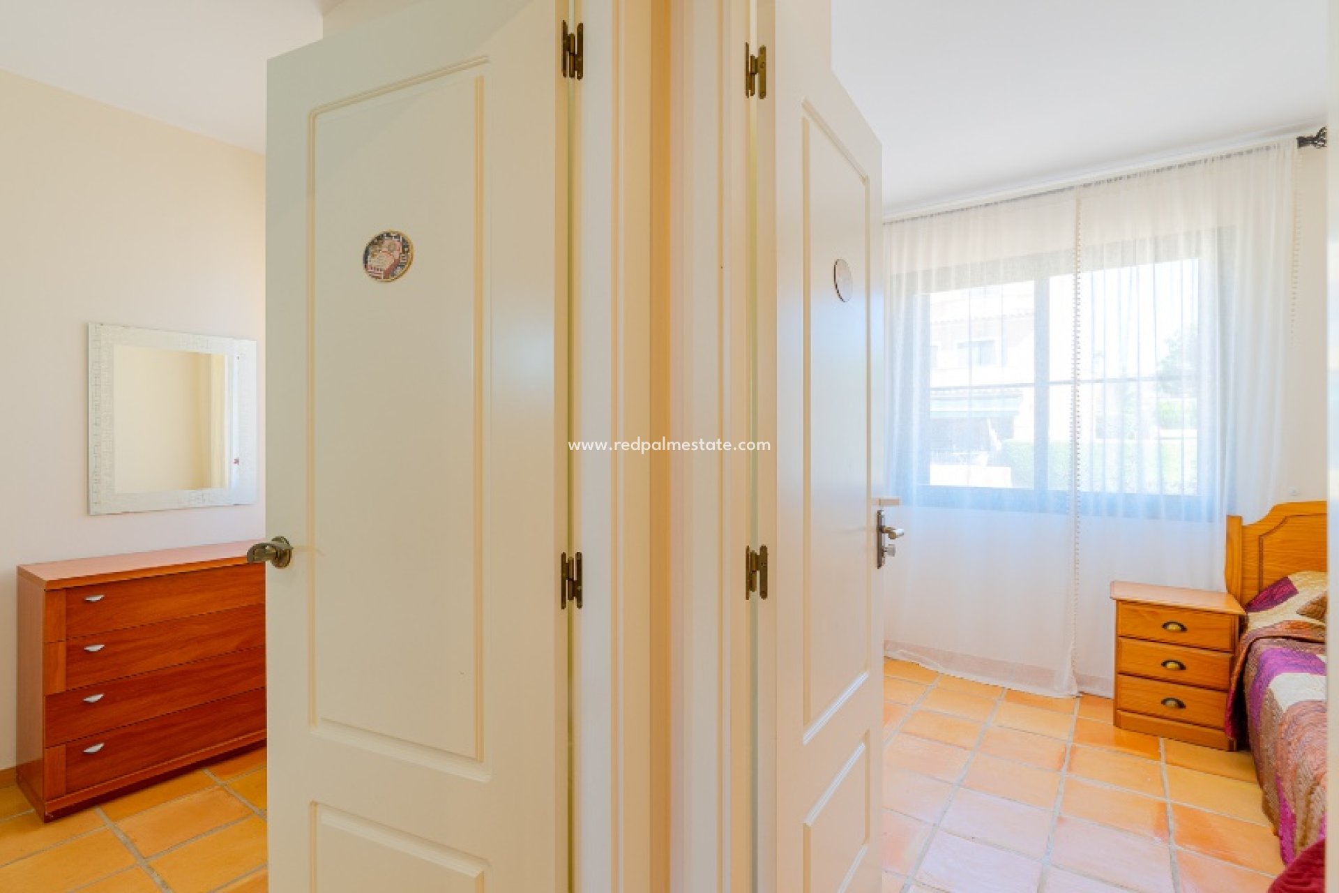 Återförsäljning - Radhus -
Finestrat