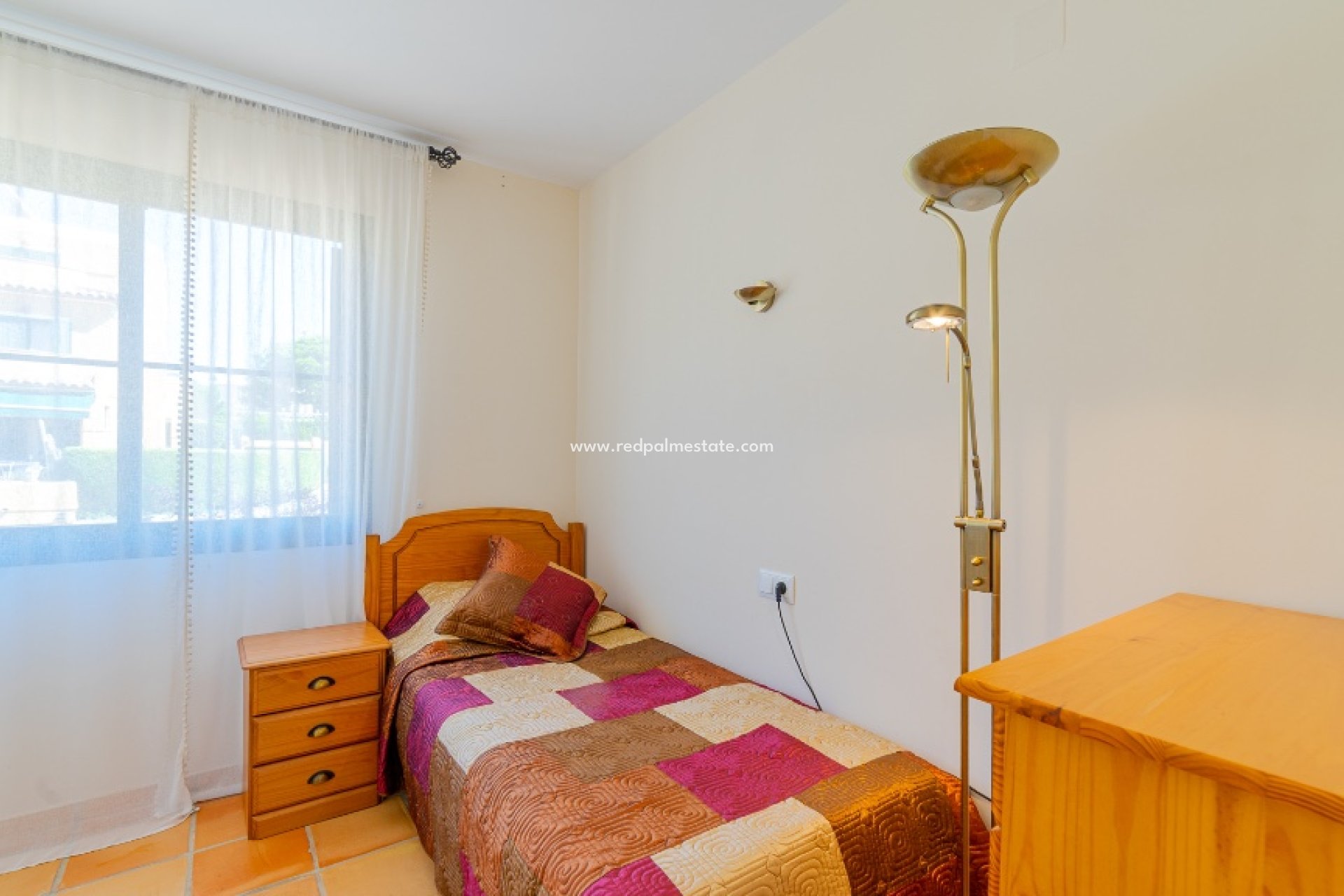 Återförsäljning - Radhus -
Finestrat