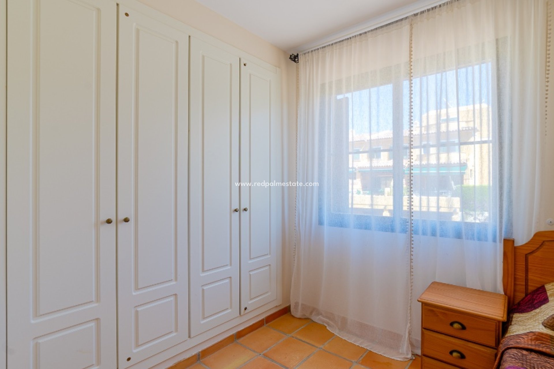 Återförsäljning - Radhus -
Finestrat