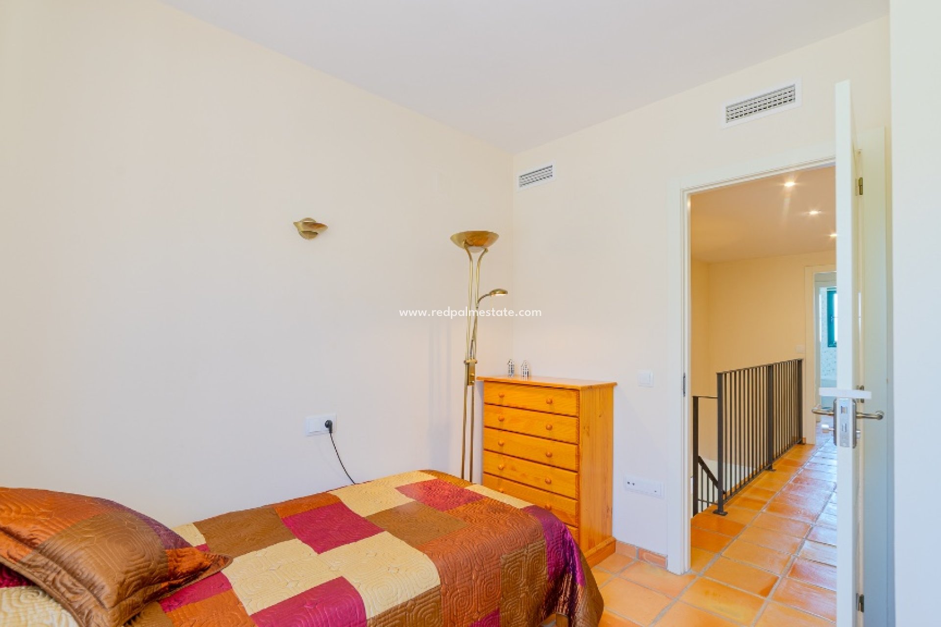 Återförsäljning - Radhus -
Finestrat