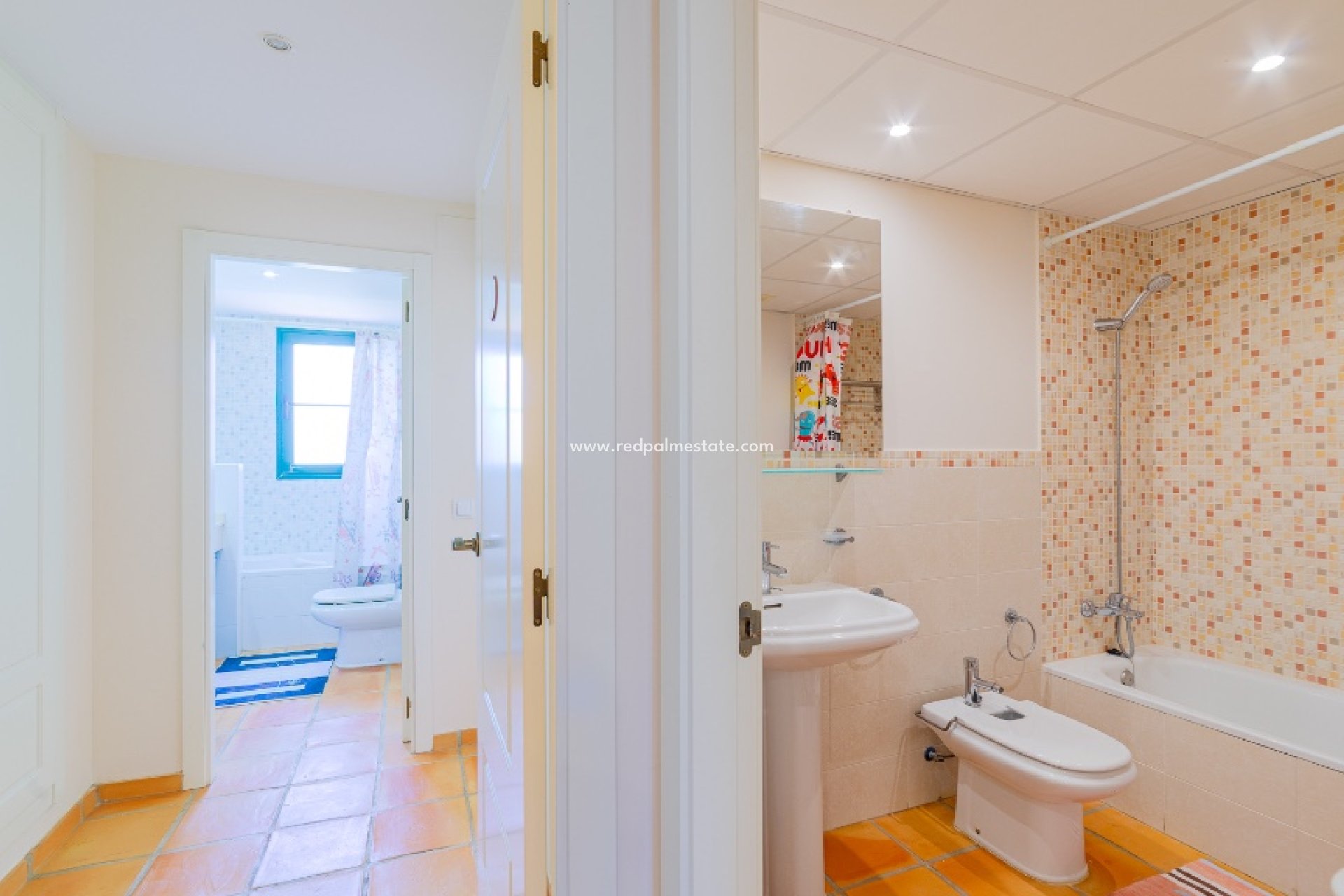 Återförsäljning - Radhus -
Finestrat