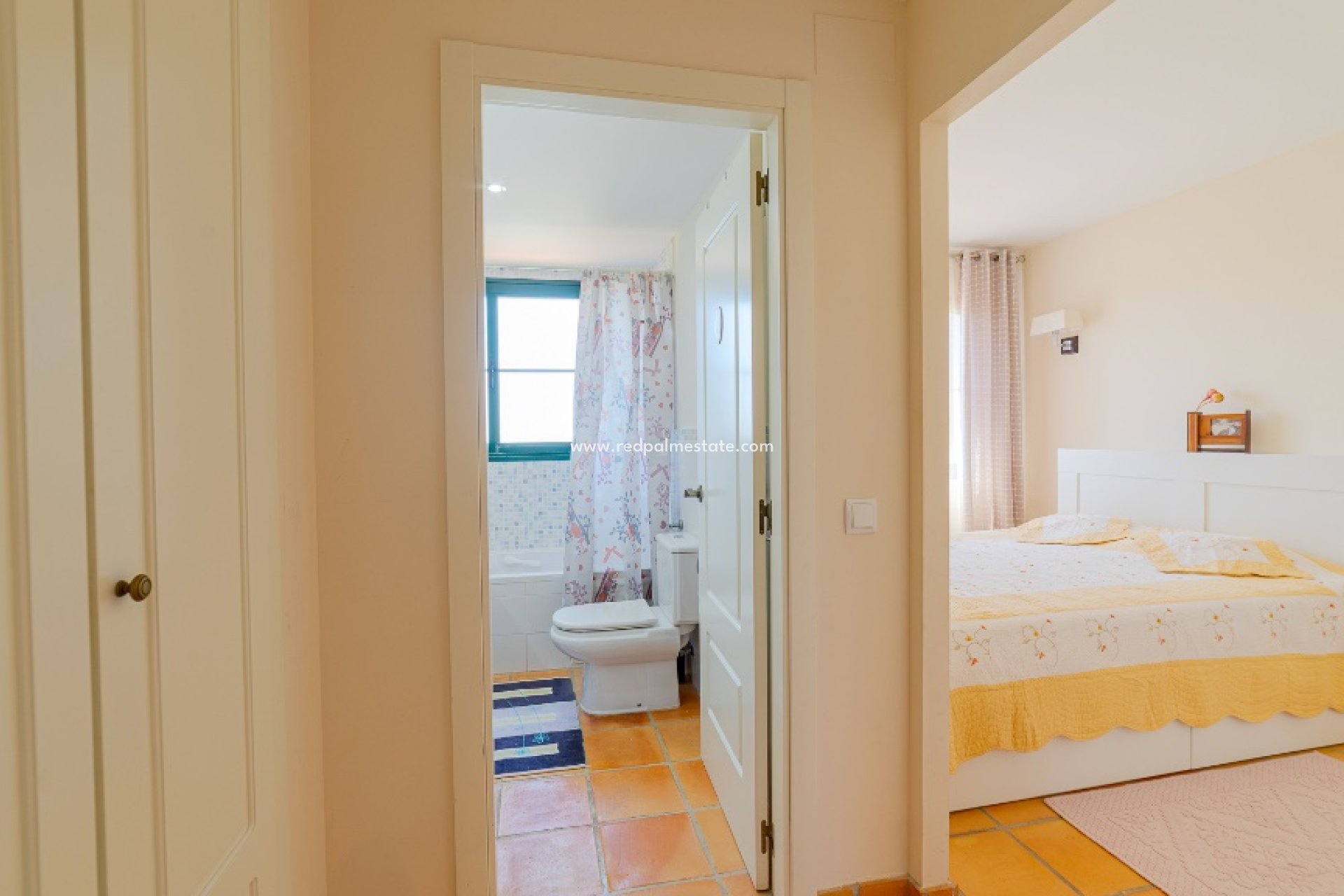 Återförsäljning - Radhus -
Finestrat