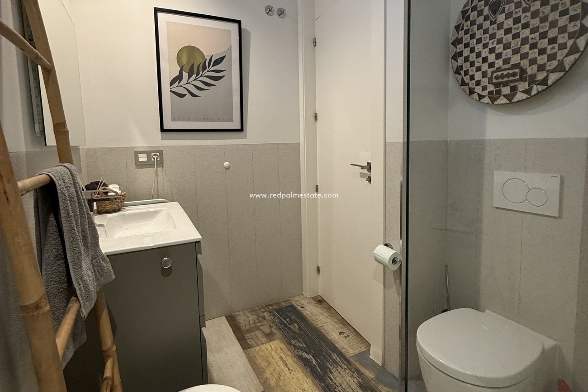 Återförsäljning - Radhus -
Finestrat