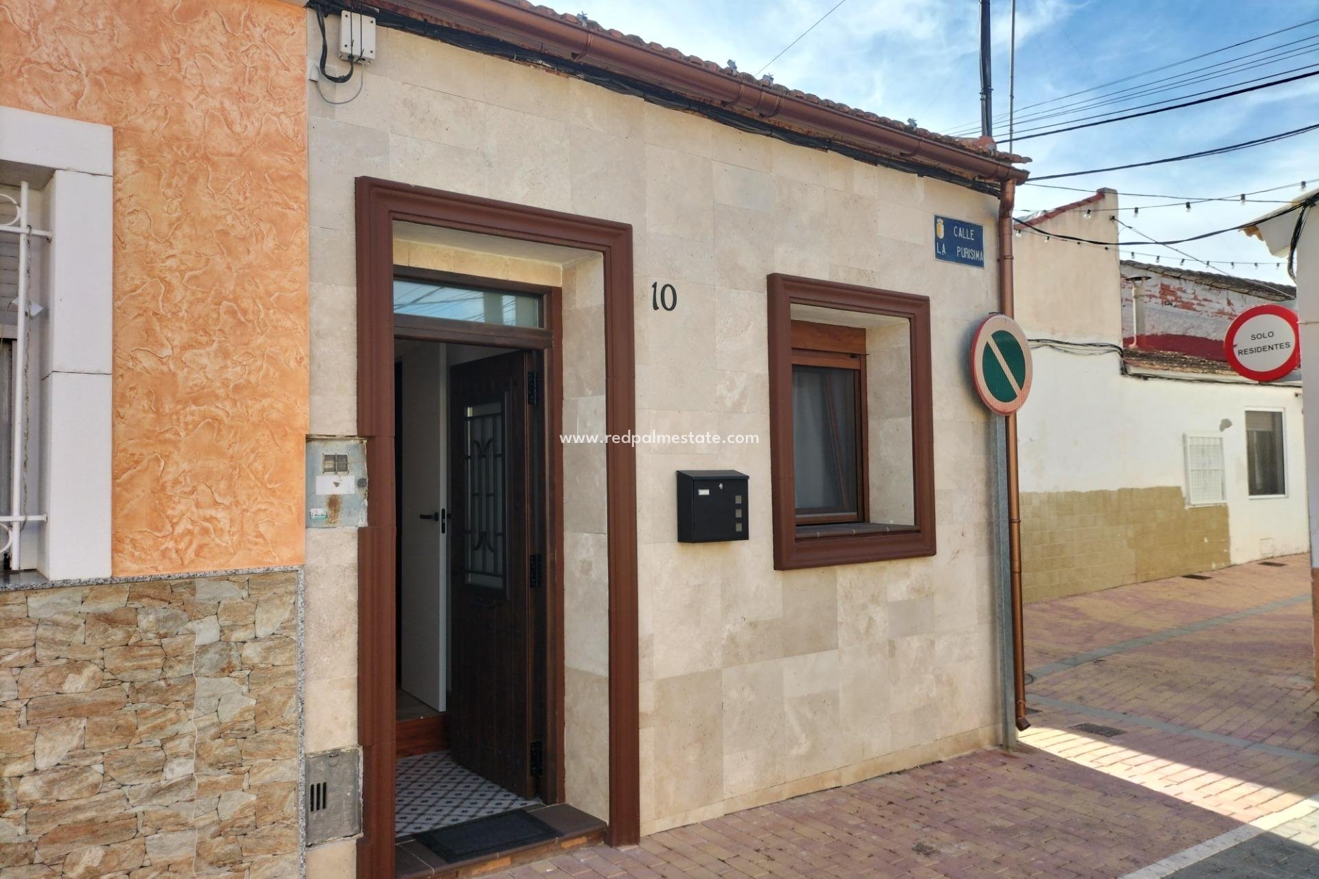 Återförsäljning - Radhus -
Formentera del Segura