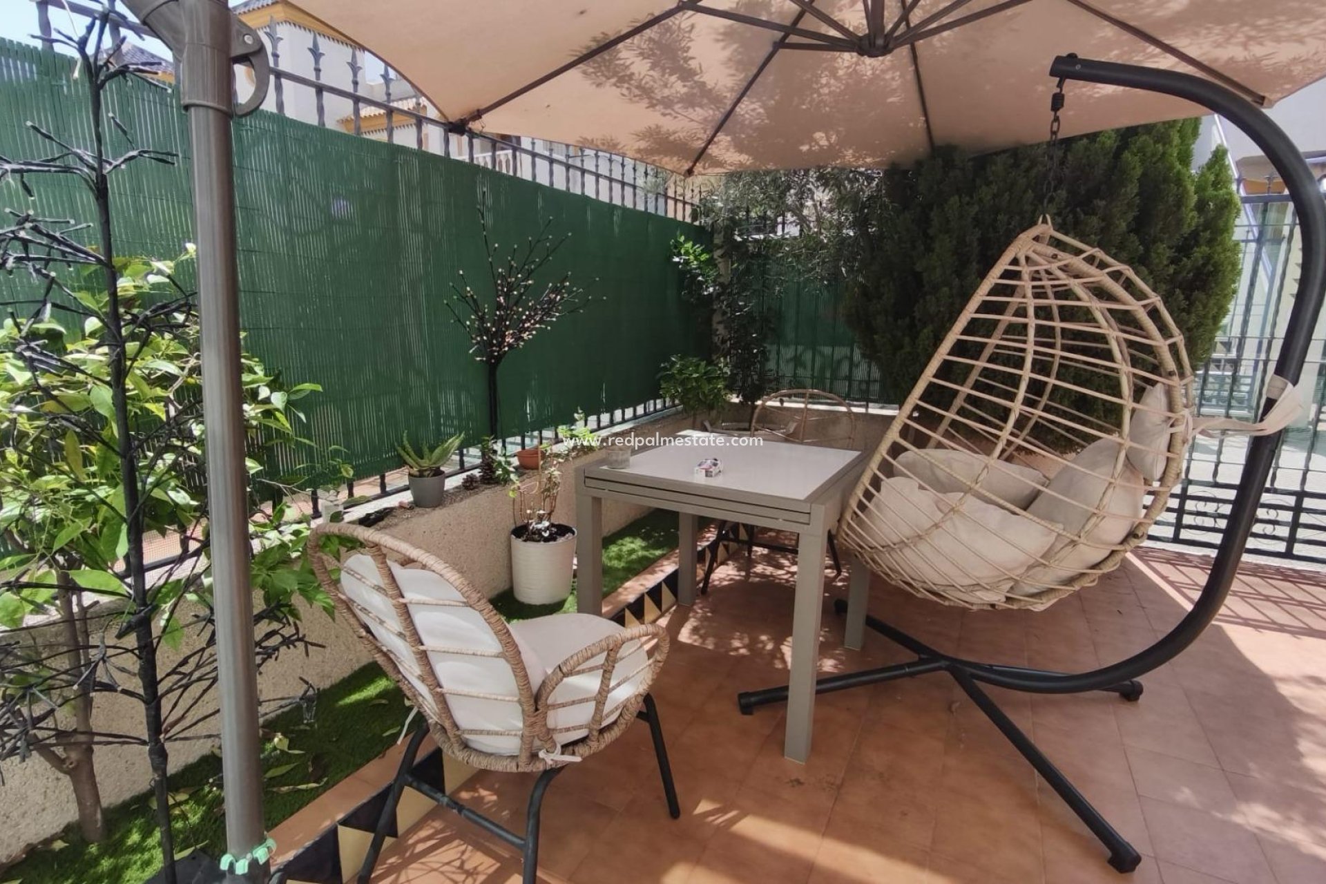 Återförsäljning - Radhus -
Guardamar del Segura - El Edén - Los Estaños