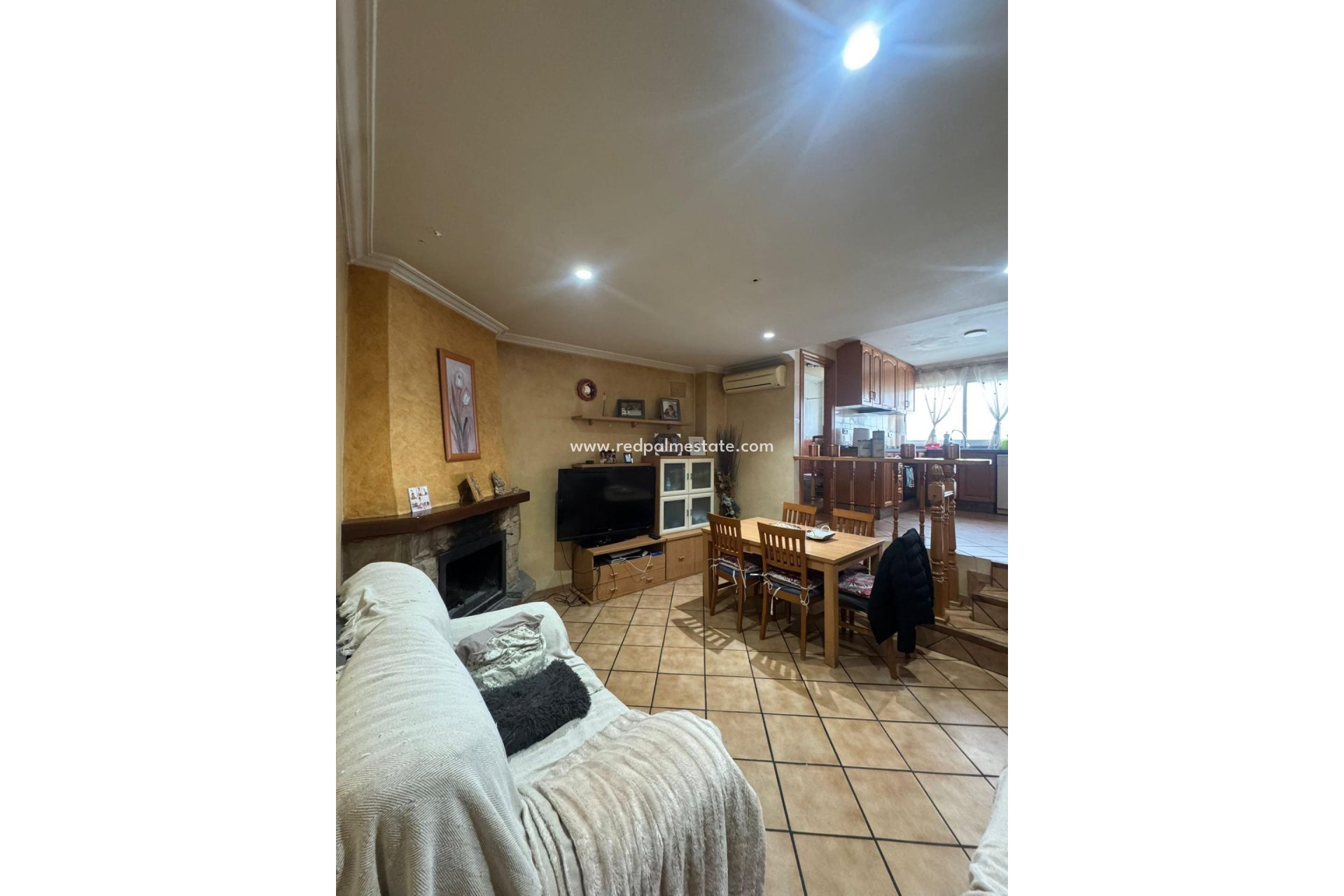 Återförsäljning - Radhus -
Hondón de los Fráiles