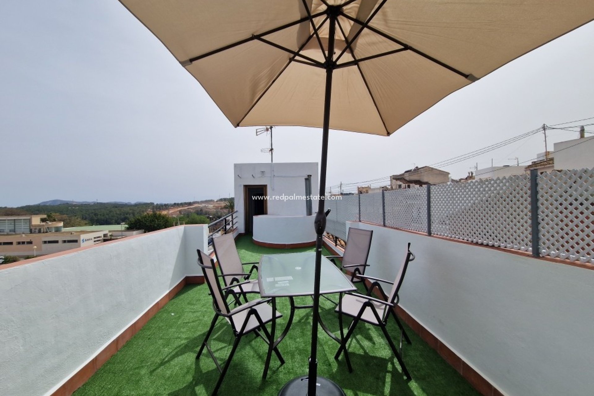 Återförsäljning - Radhus -
La Nucía - Costa Blanca