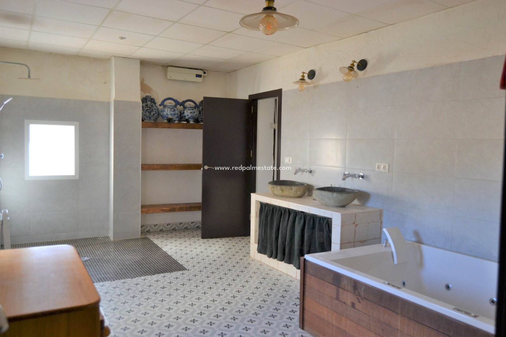 Återförsäljning - Radhus -
Monóvar/Monóver - Inland