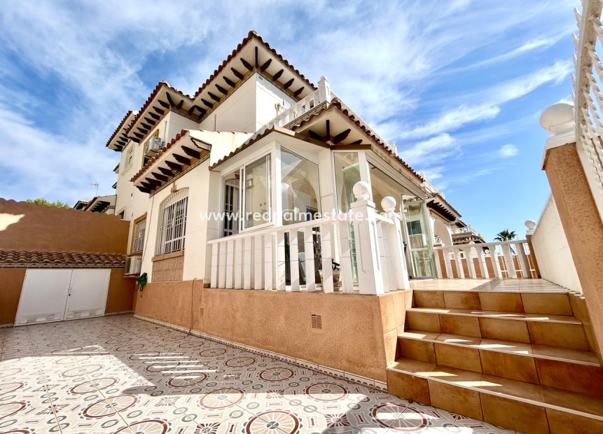 Återförsäljning - Radhus -
Orihuela Costa - Cabo Roig