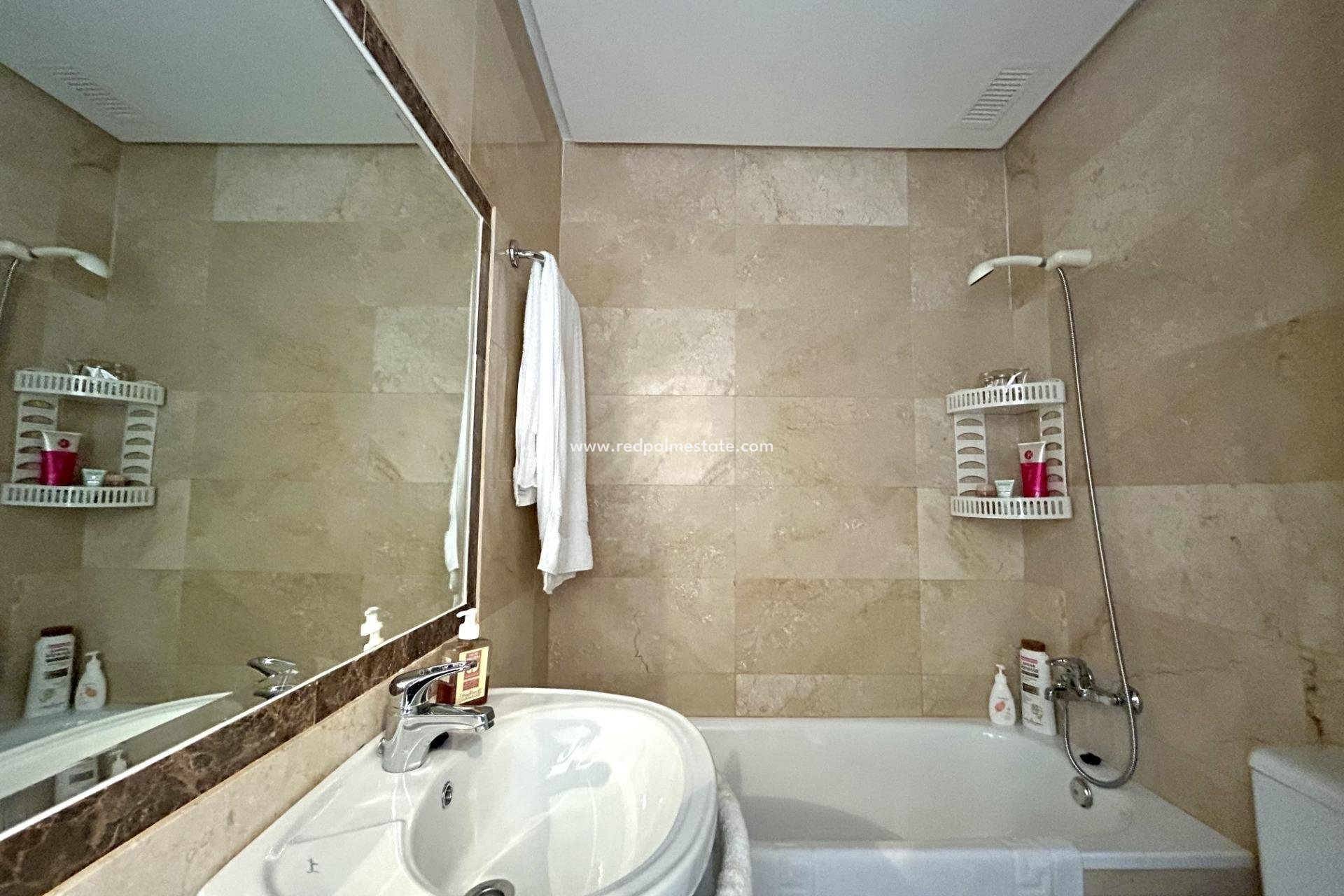 Återförsäljning - Radhus -
Orihuela Costa - Cabo Roig