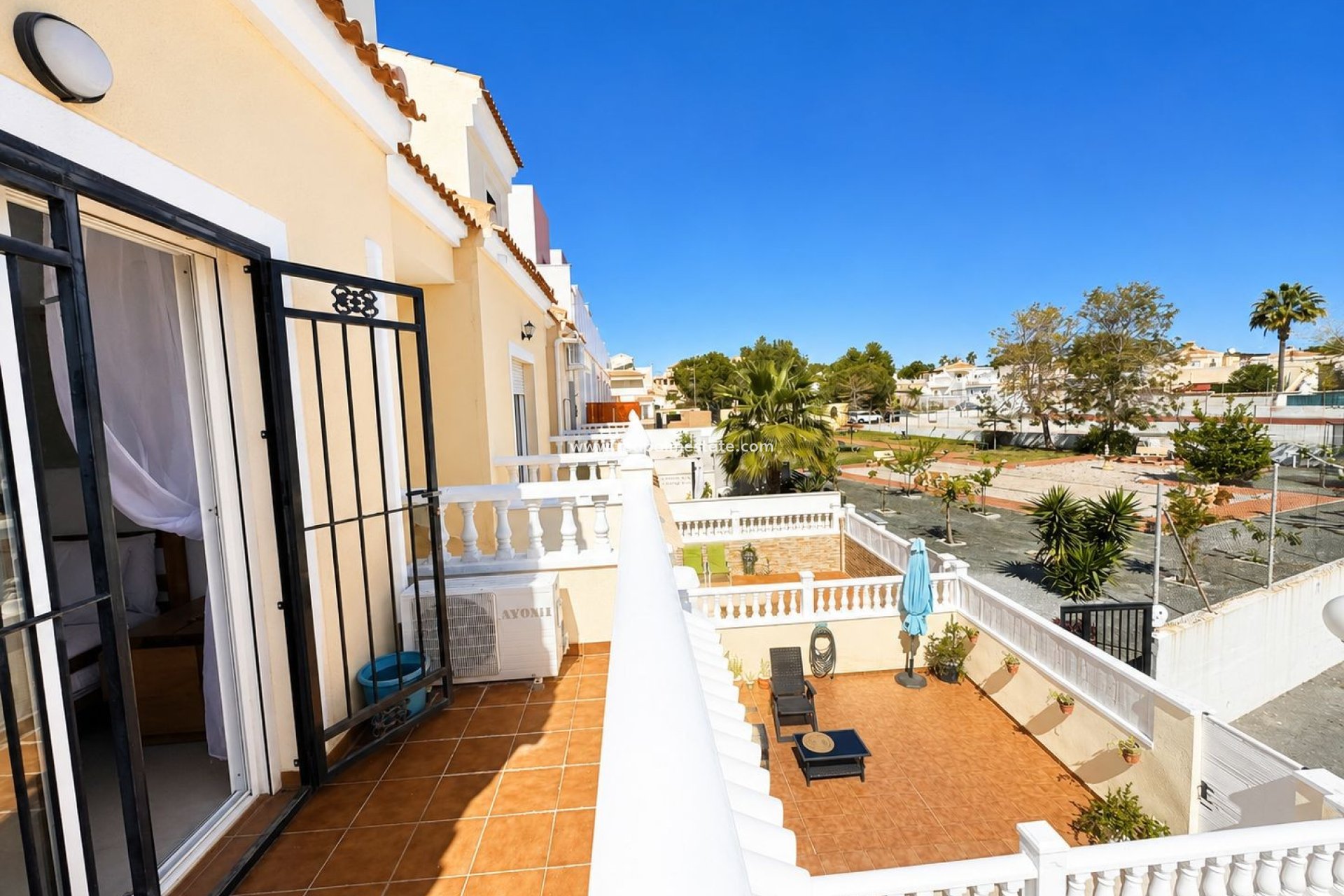 Återförsäljning - Radhus -
Orihuela Costa - Campoamor