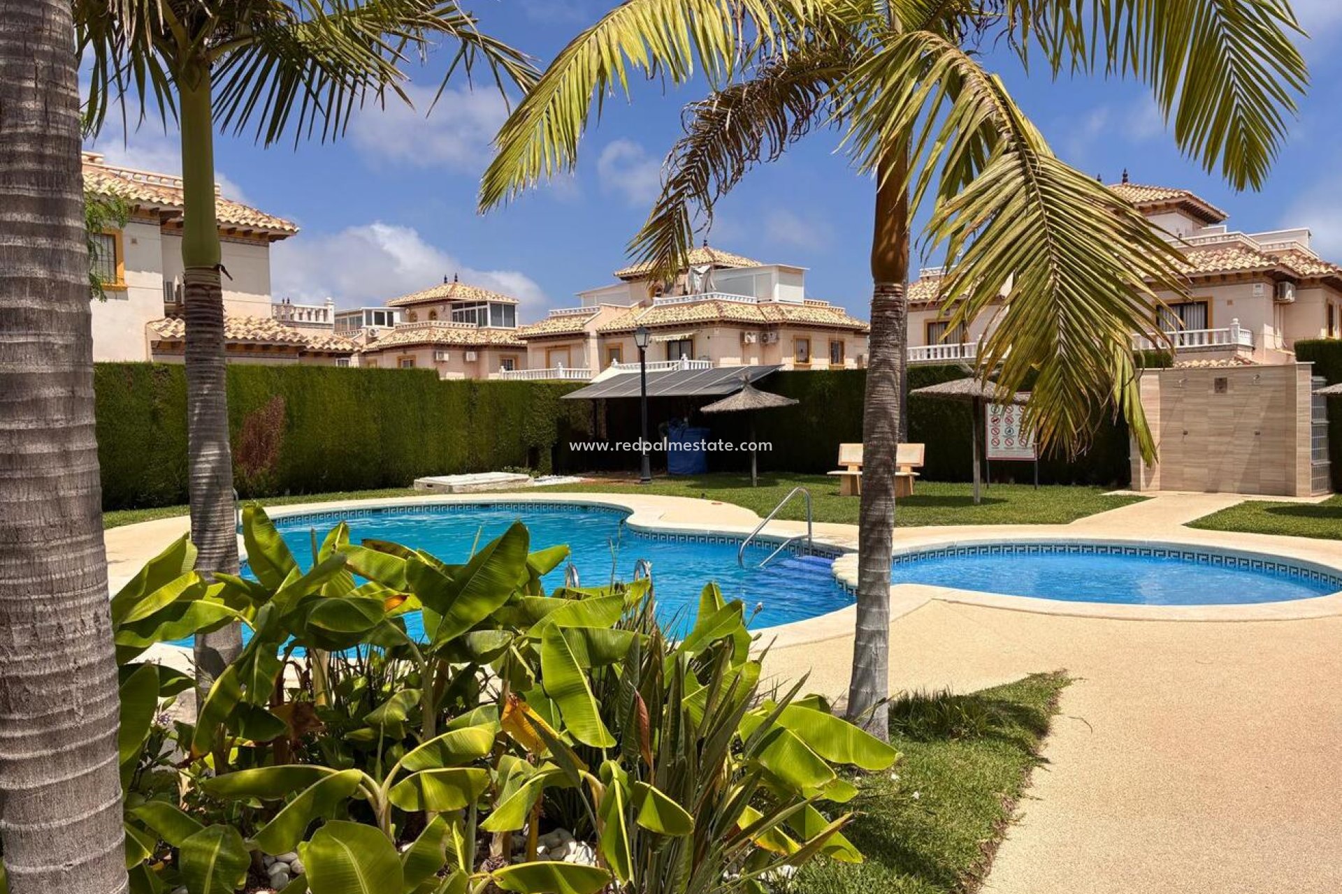 Återförsäljning - Radhus -
Orihuela Costa - Costa Blanca