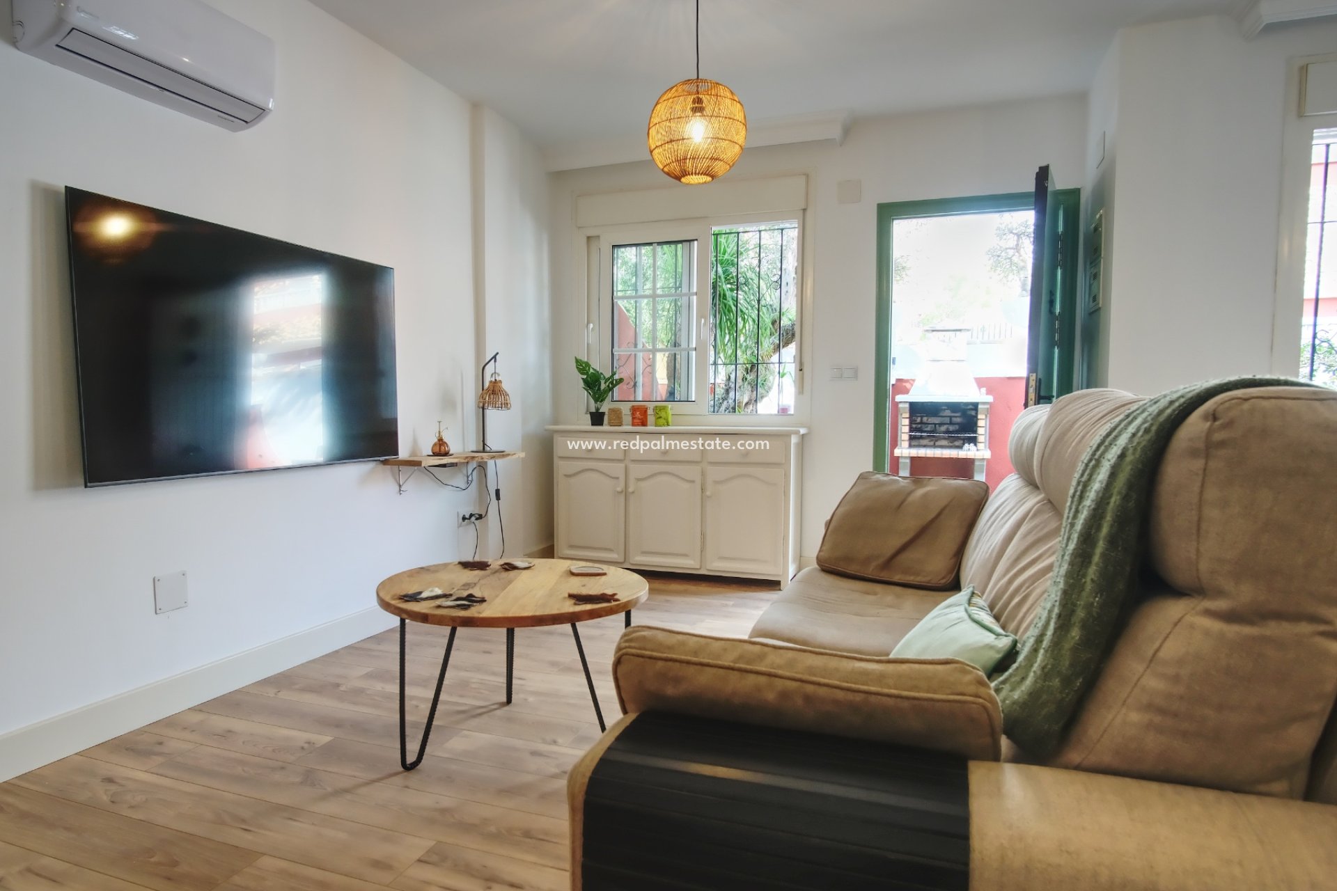 Återförsäljning - Radhus -
Orihuela Costa - Costa Blanca