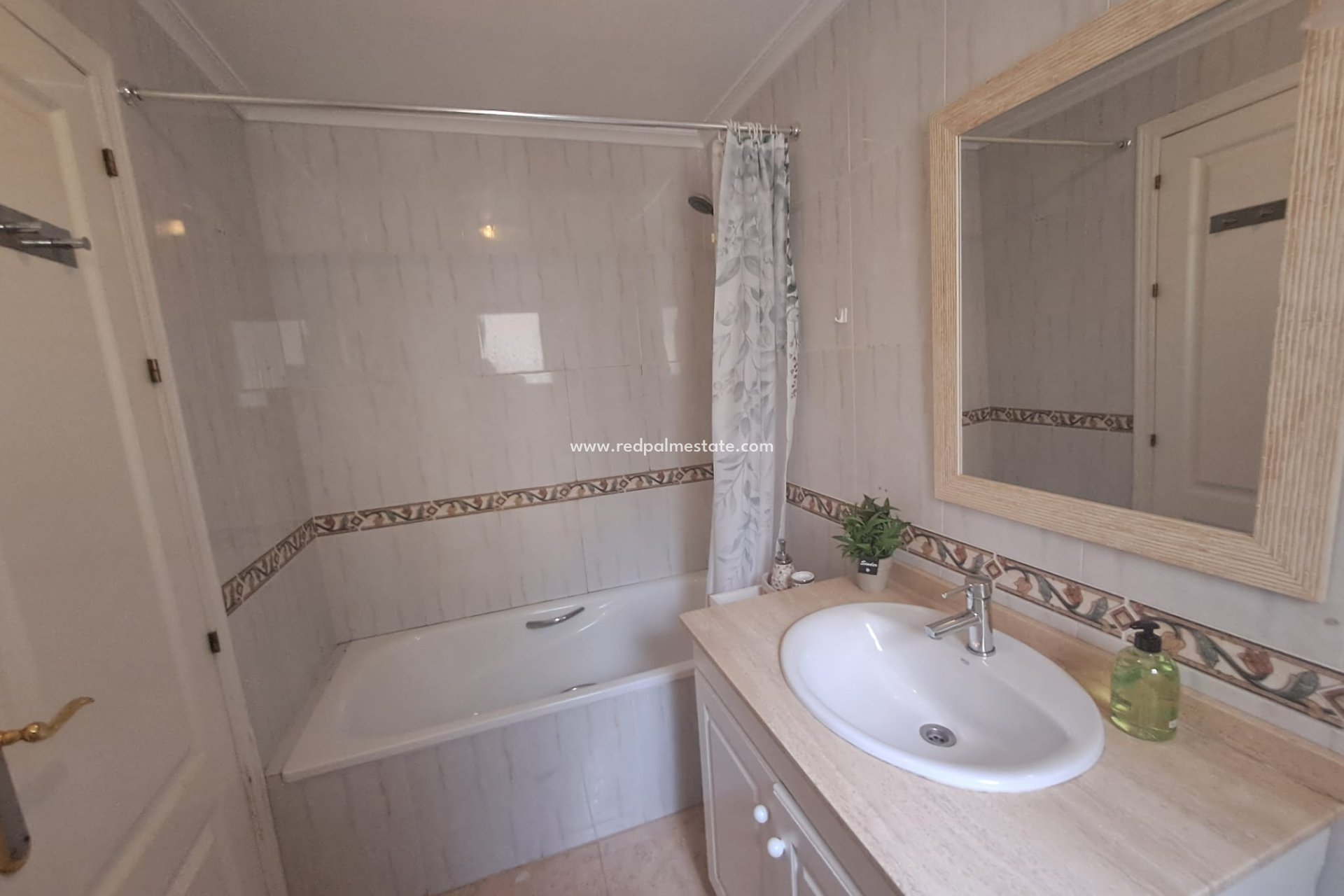 Återförsäljning - Radhus -
Orihuela Costa - Costa Blanca