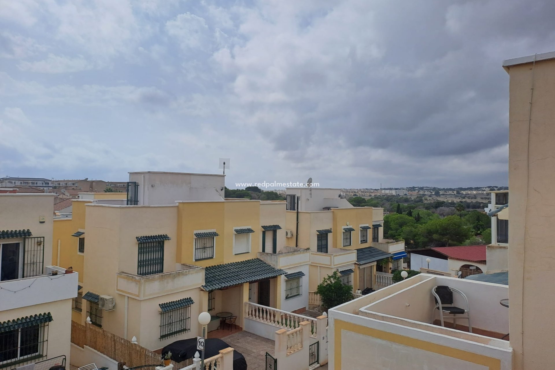 Återförsäljning - Radhus -
Orihuela Costa - Costa Blanca