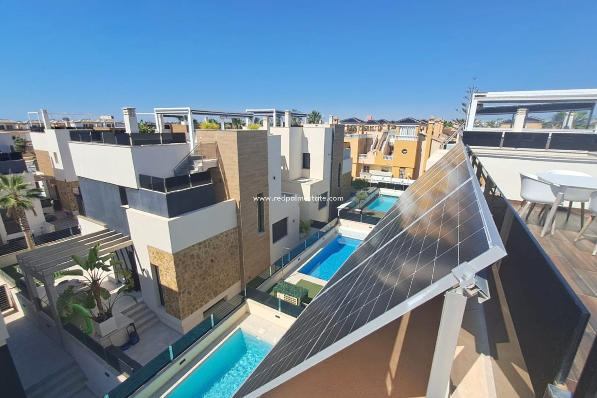 Återförsäljning - Radhus -
Orihuela Costa - Costa Blanca