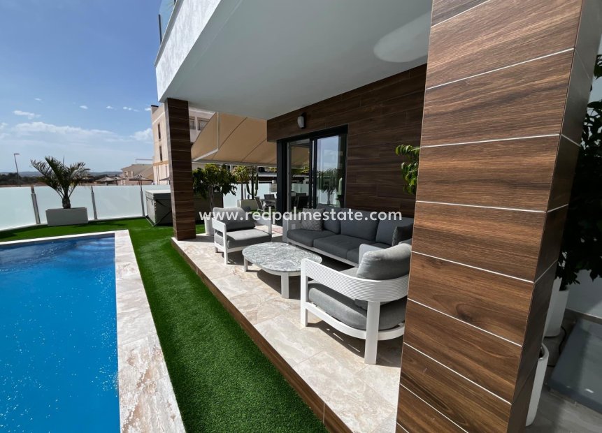 Återförsäljning - Radhus -
Orihuela Costa - Desamparados-hurchillo-torremendo