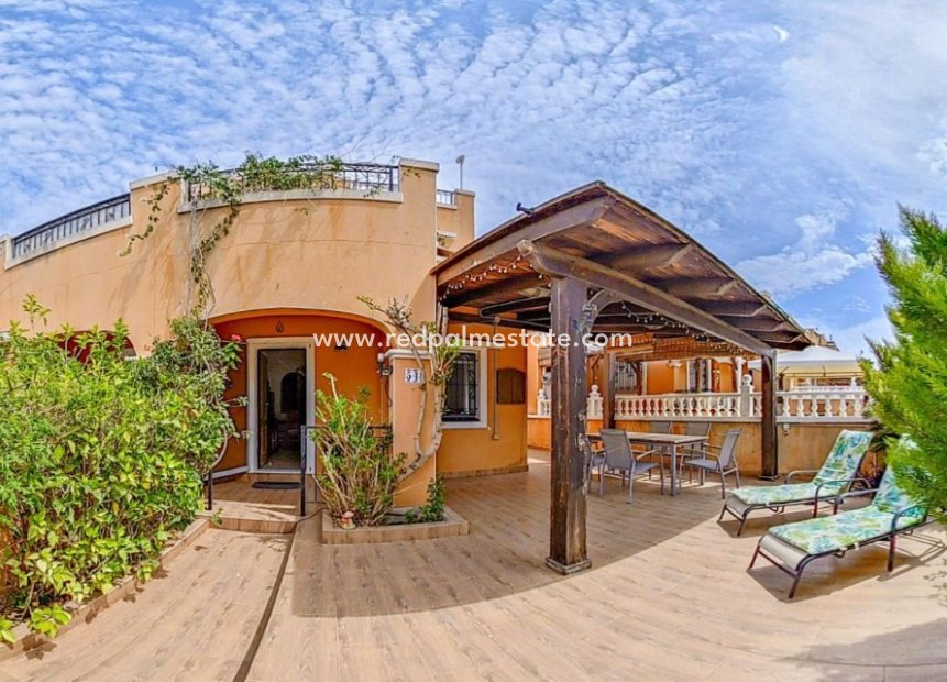 Återförsäljning - Radhus -
Orihuela Costa - dream hills