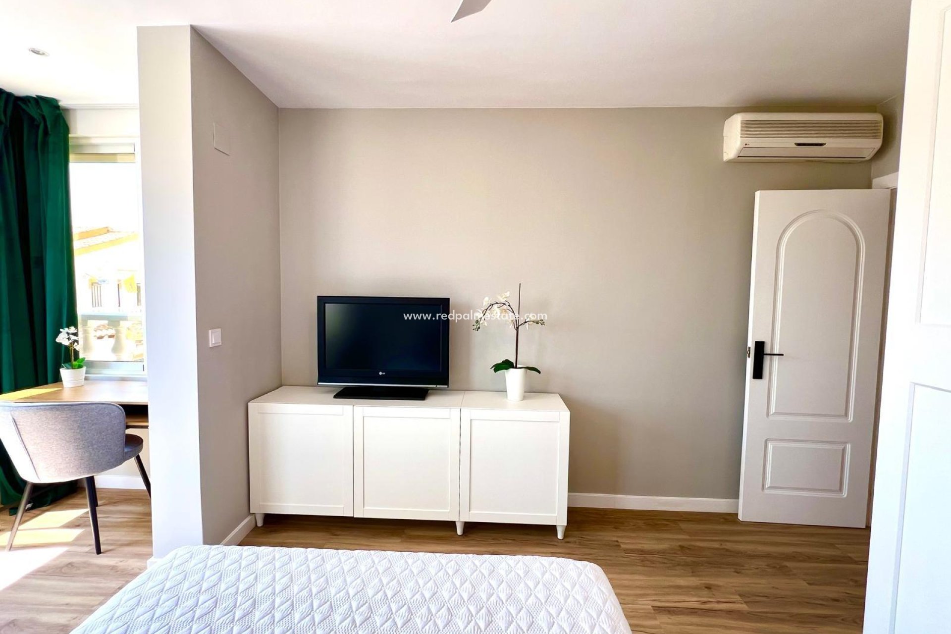 Återförsäljning - Radhus -
Orihuela Costa - La Florida