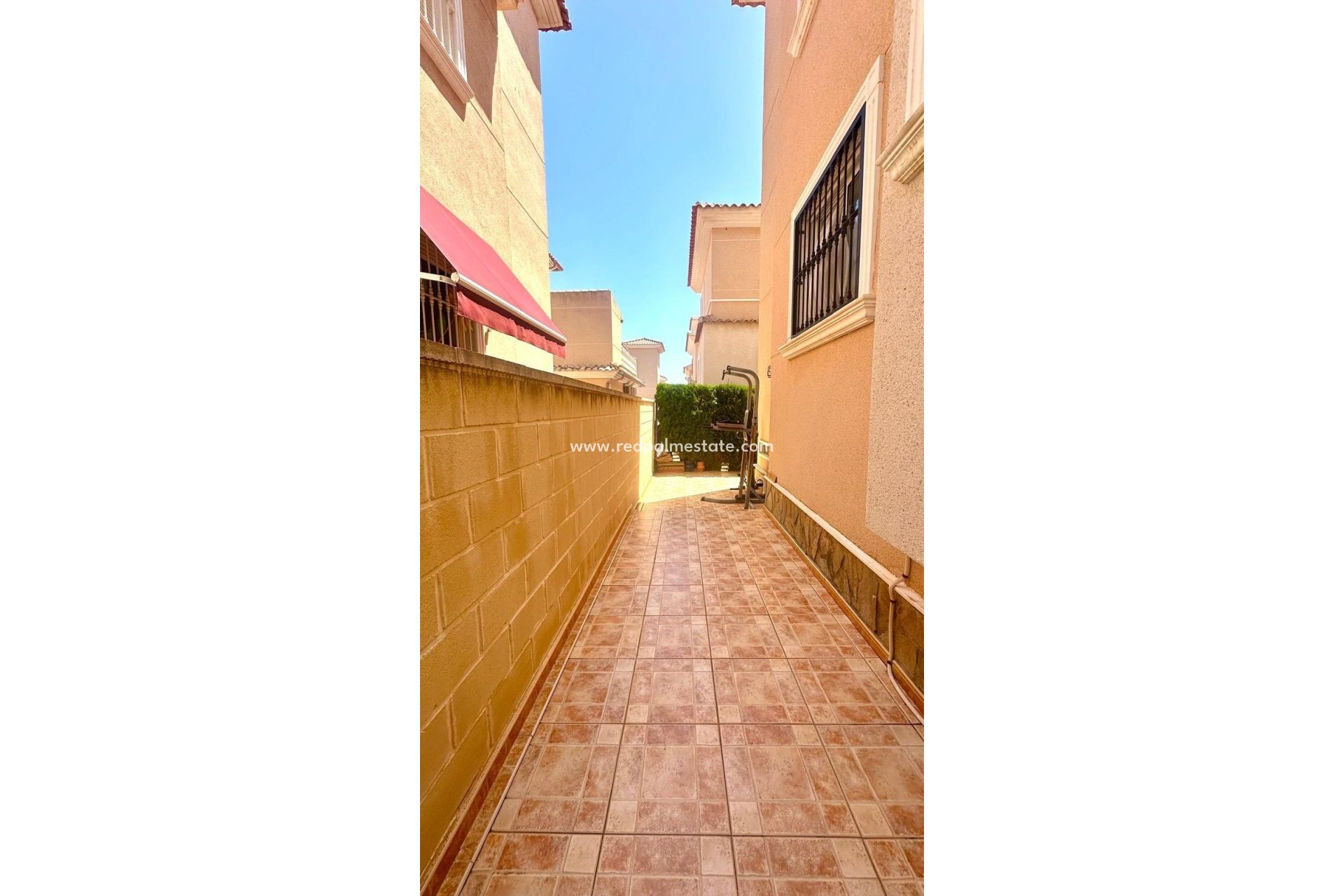 Återförsäljning - Radhus -
Orihuela Costa - La Florida