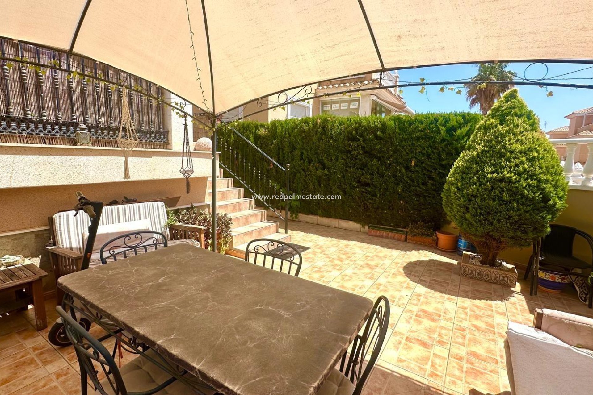 Återförsäljning - Radhus -
Orihuela Costa - La Florida