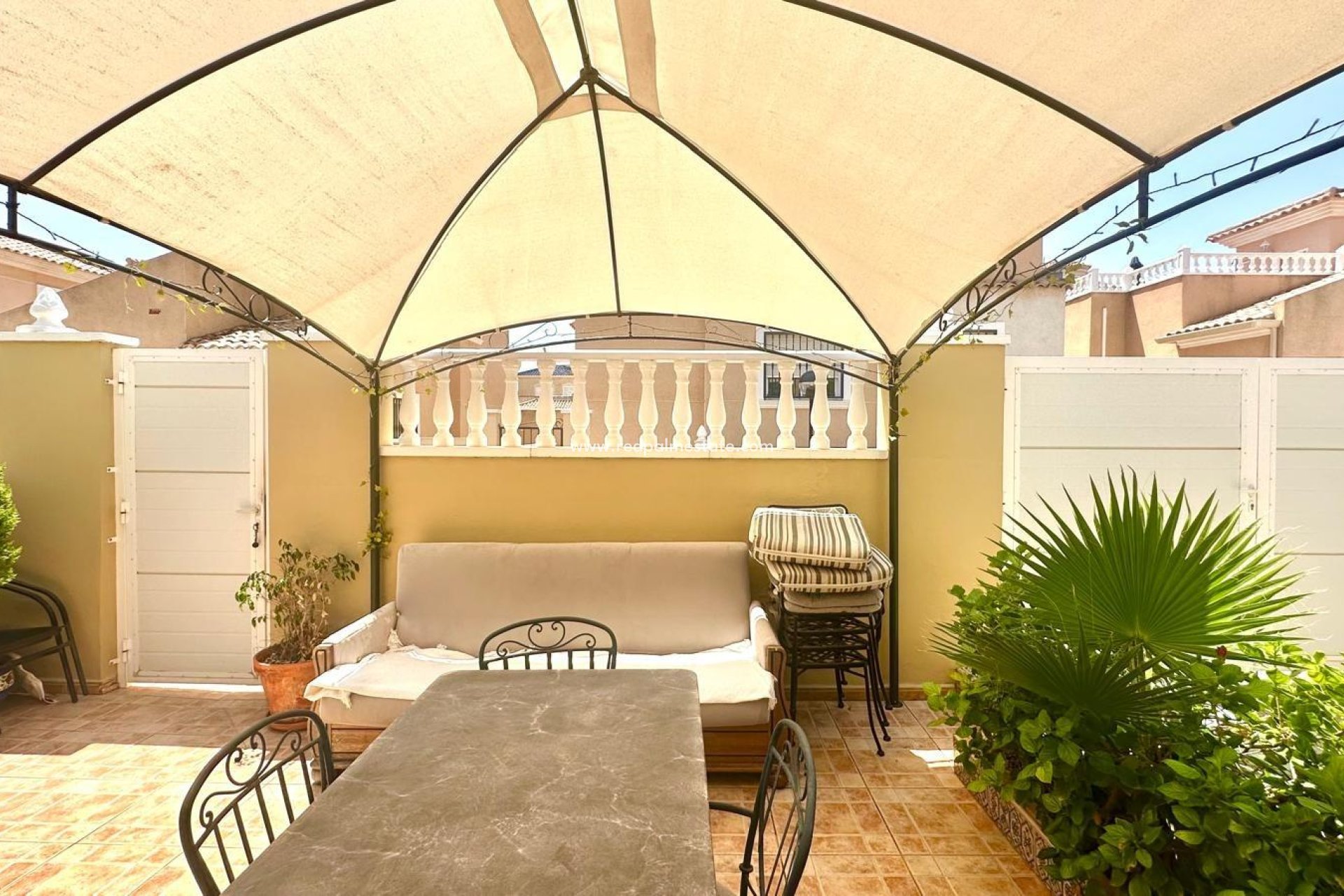 Återförsäljning - Radhus -
Orihuela Costa - La Florida