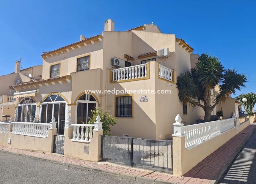 Återförsäljning - Radhus -
Orihuela Costa - La Florida
