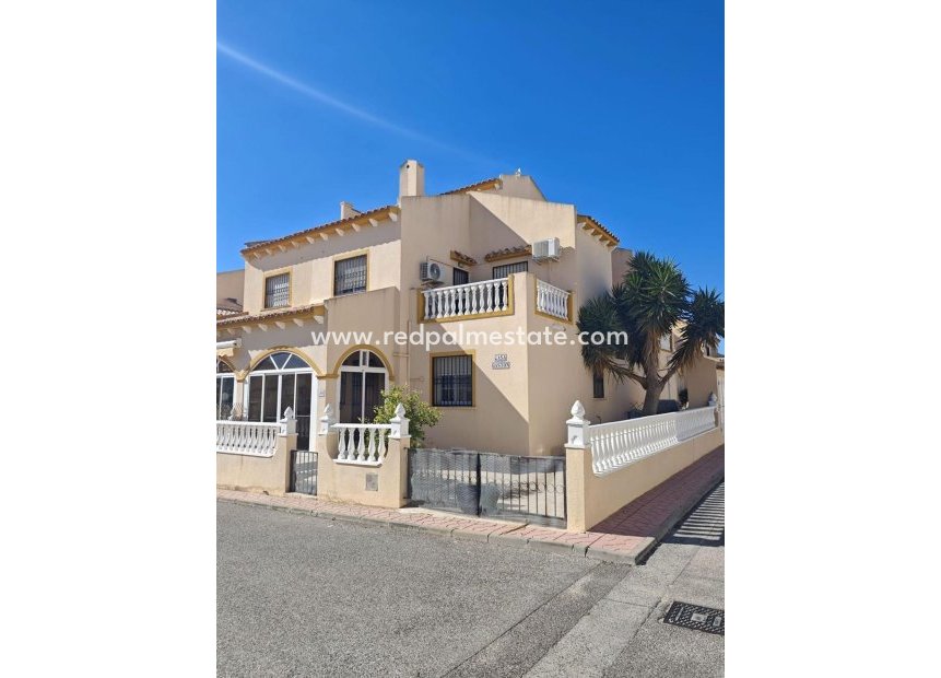 Återförsäljning - Radhus -
Orihuela Costa - La Florida