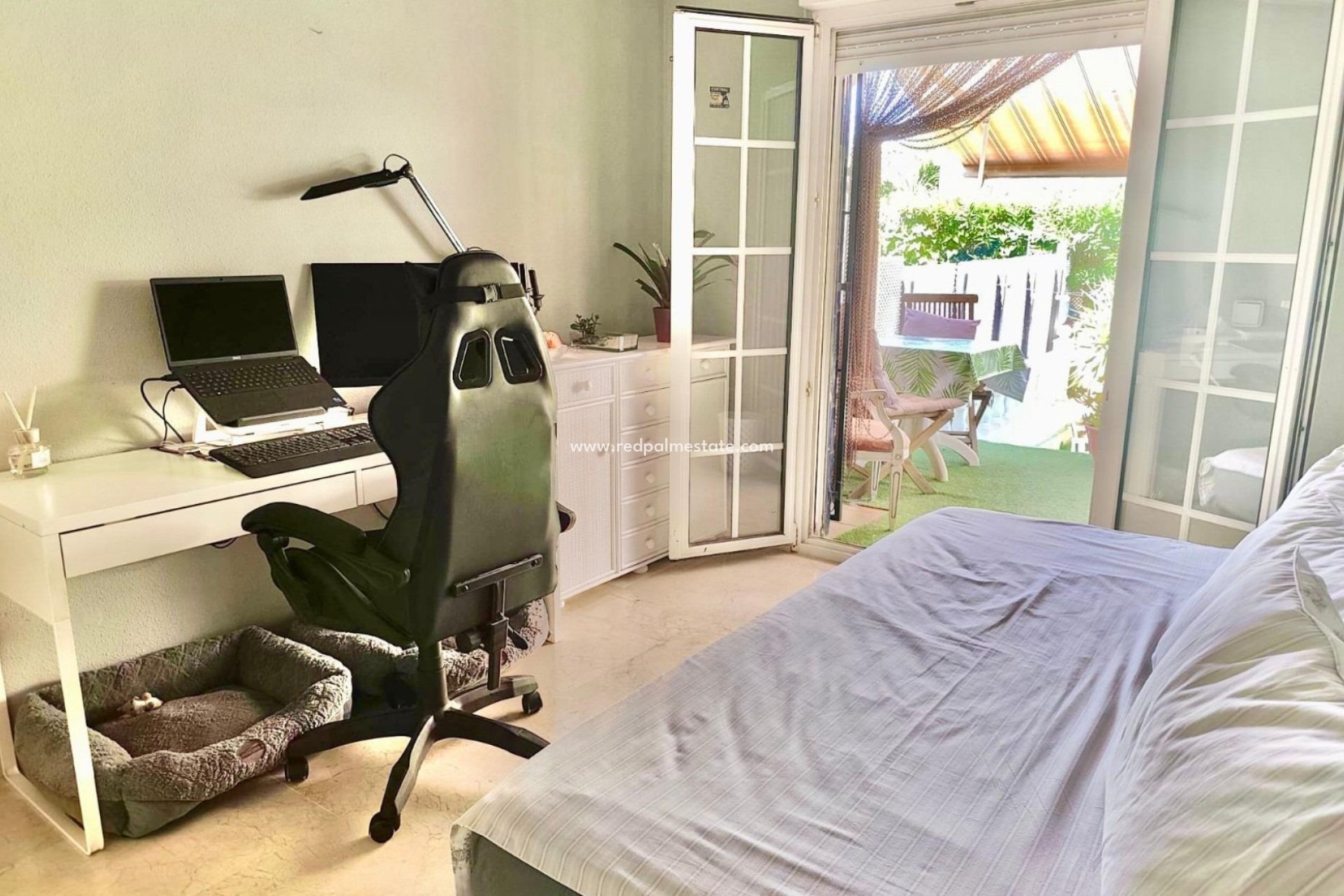 Återförsäljning - Radhus -
Orihuela Costa - La Regia