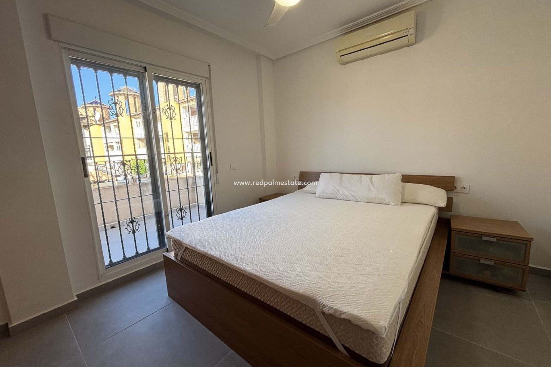 Återförsäljning - Radhus -
Orihuela Costa - La Zenia