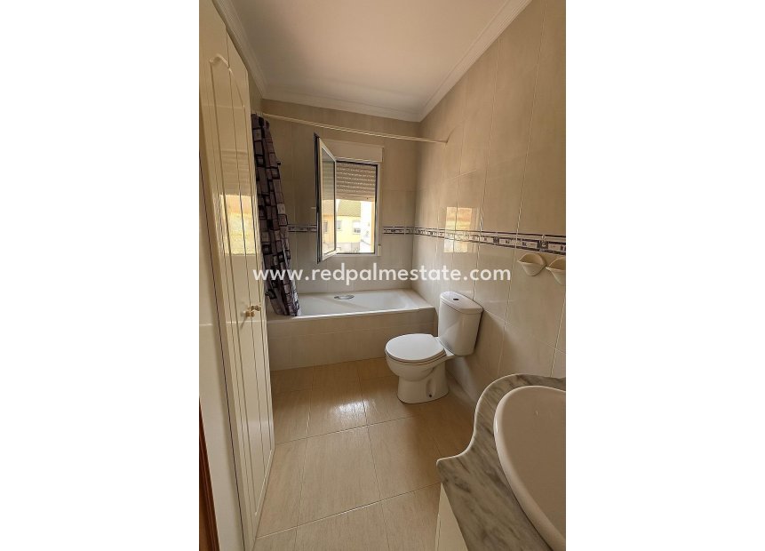 Återförsäljning - Radhus -
Orihuela Costa - La Zenia