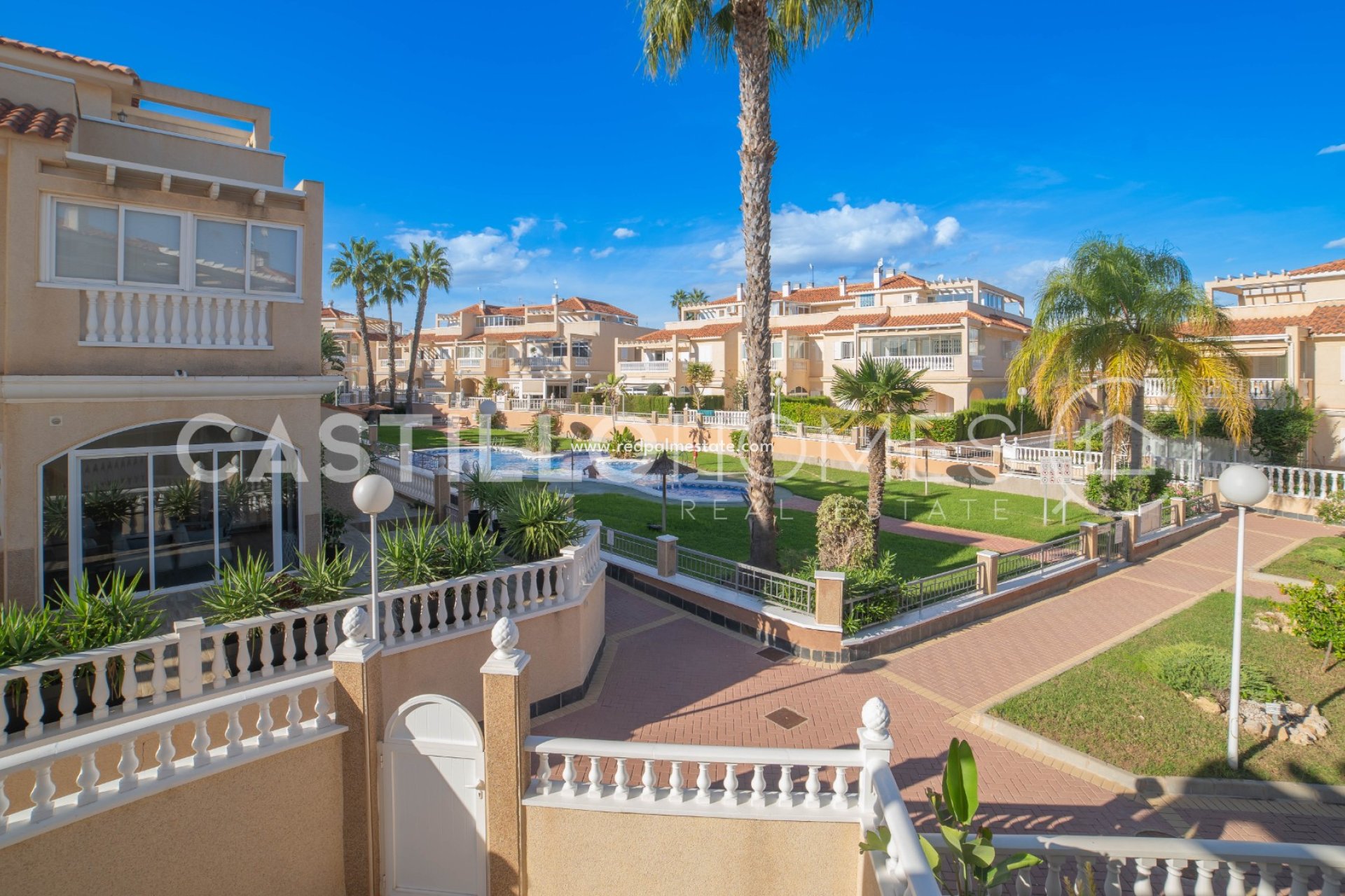 Återförsäljning - Radhus -
Orihuela Costa - La Zenia