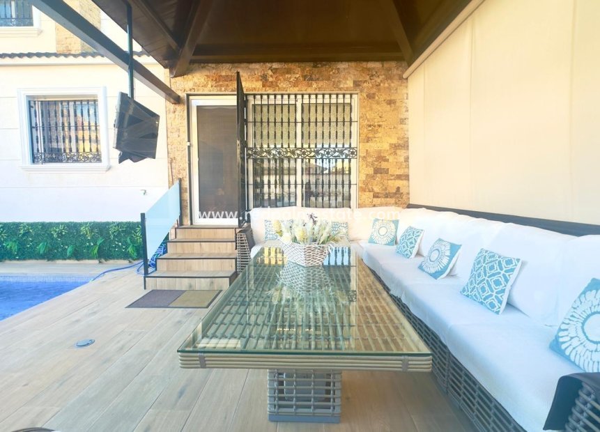 Återförsäljning - Radhus -
Orihuela Costa - La Zenia