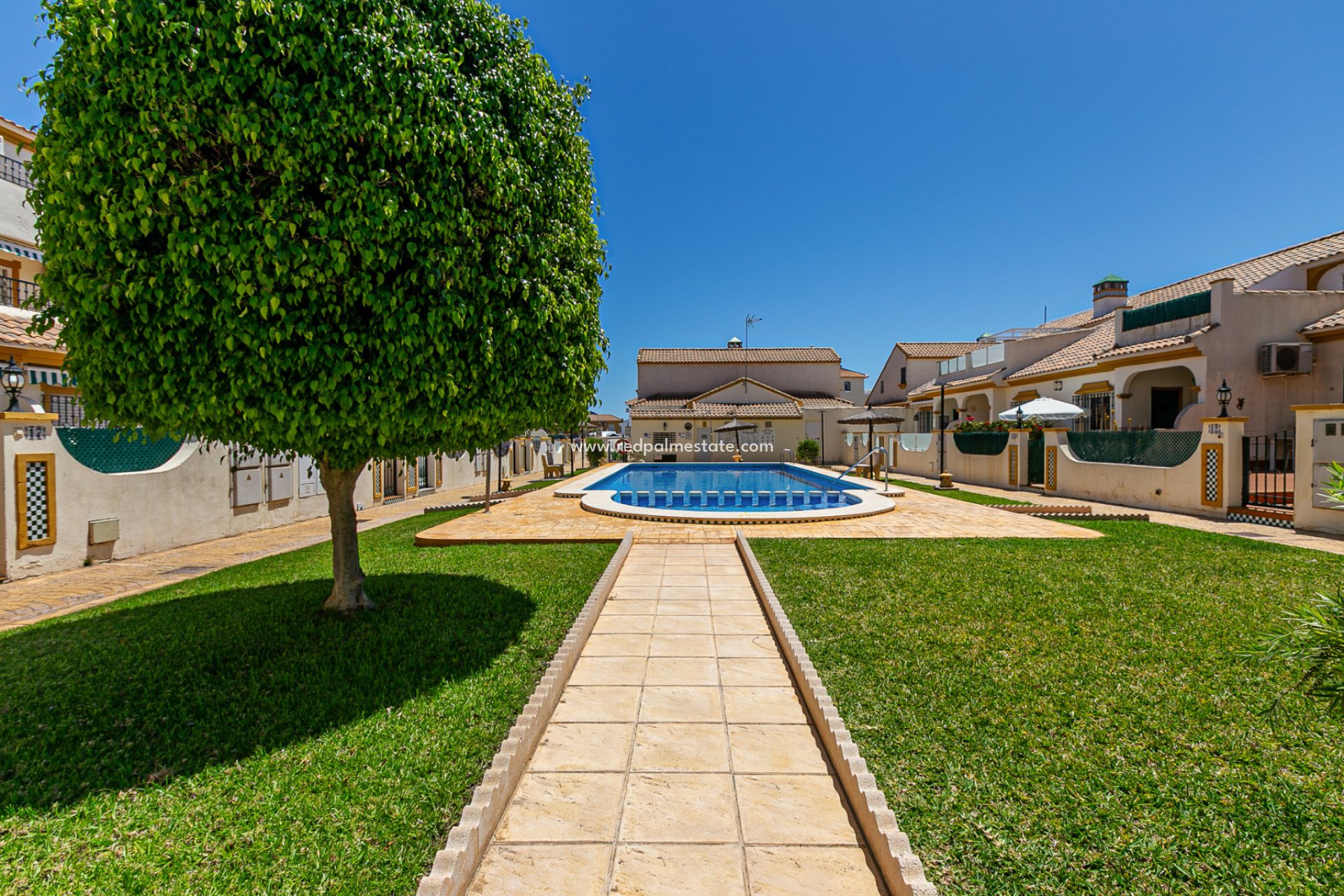 Återförsäljning - Radhus -
Orihuela Costa - La Zenia