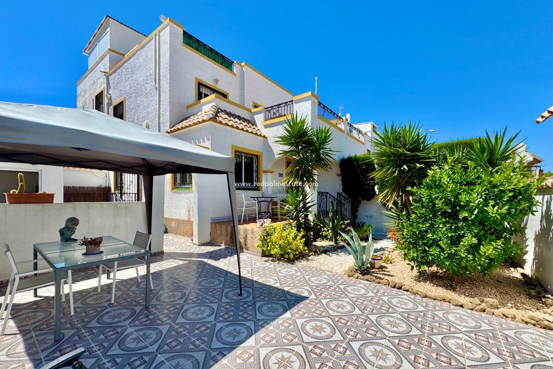Återförsäljning - Radhus -
Orihuela Costa - Los altos