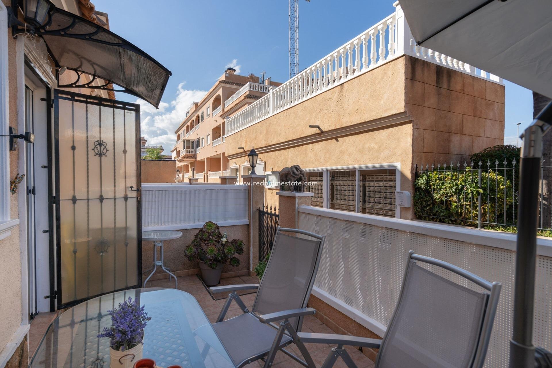 Återförsäljning - Radhus -
Orihuela Costa - Los Dolses