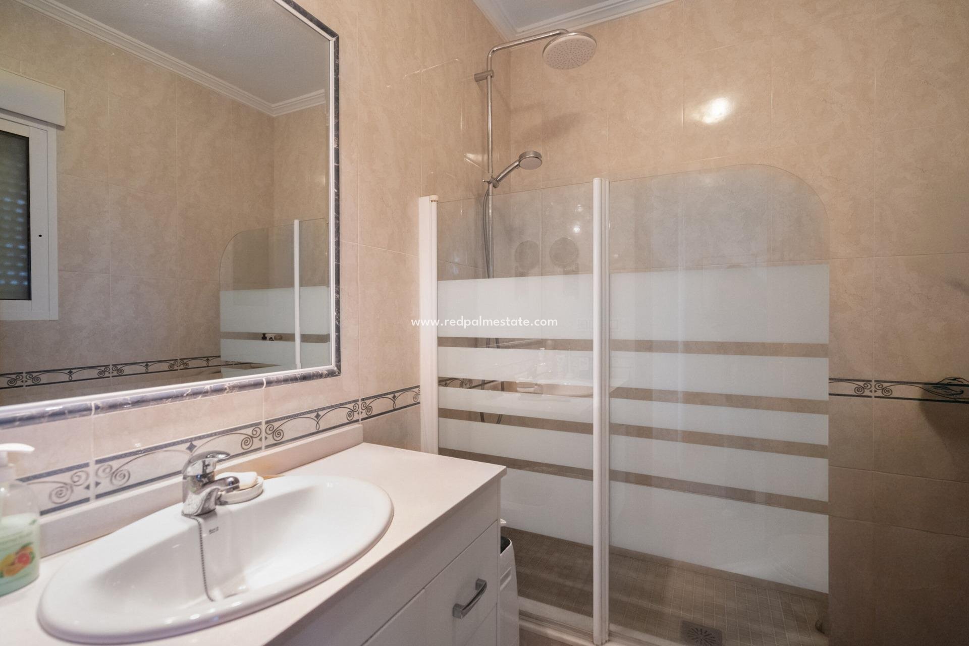 Återförsäljning - Radhus -
Orihuela Costa - Los Dolses