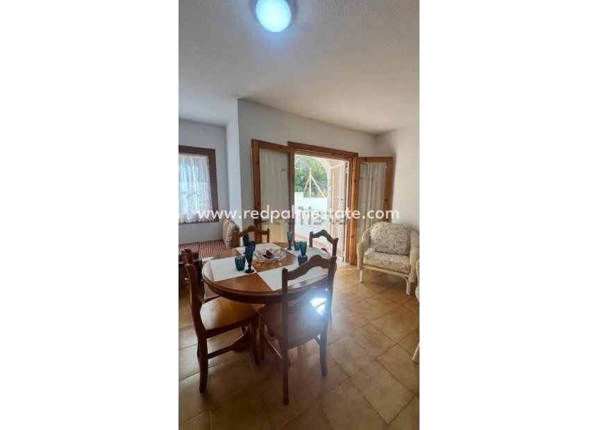 Återförsäljning - Radhus -
Orihuela Costa - Playa Flamenca