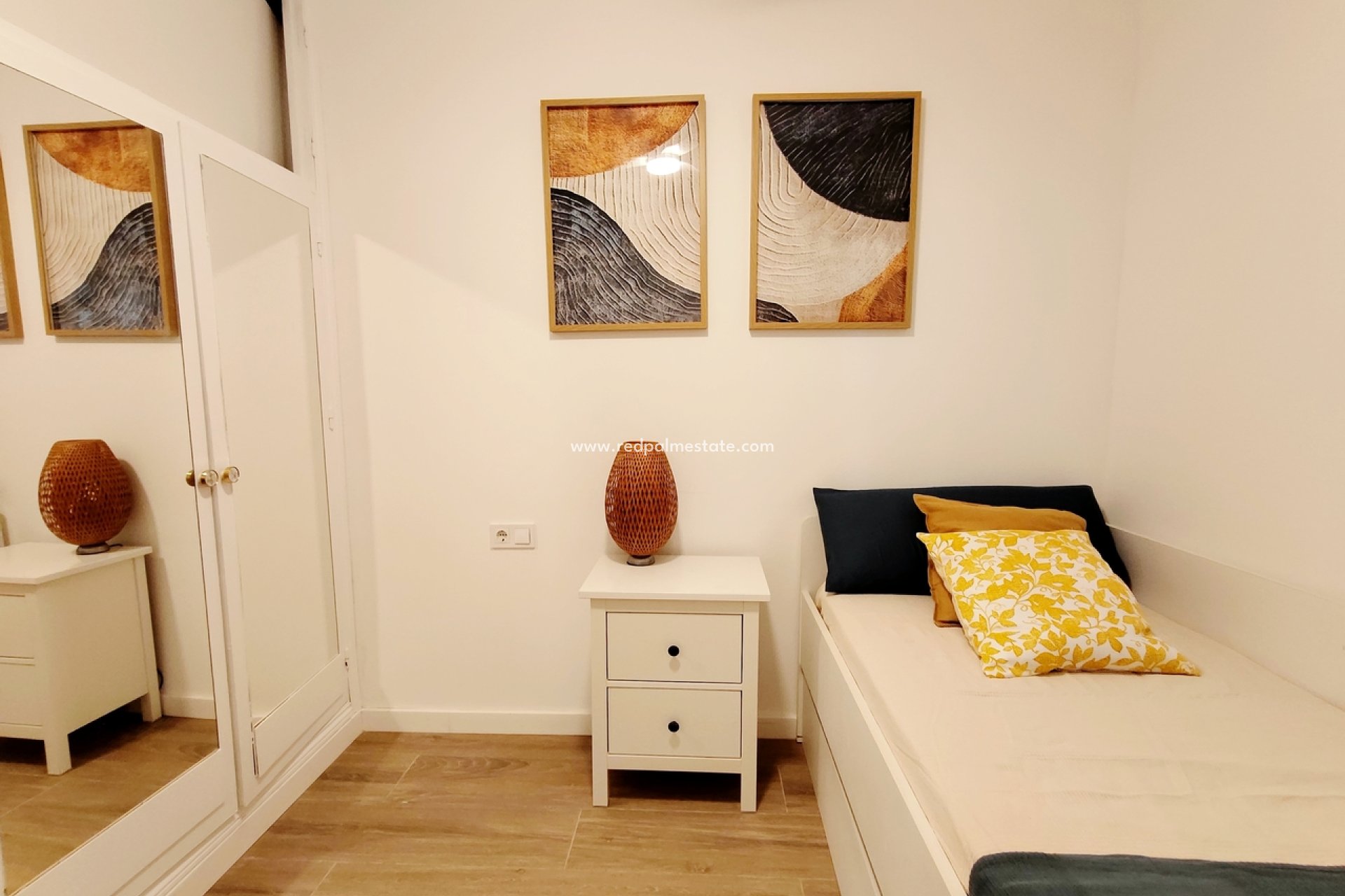 Återförsäljning - Radhus -
Orihuela Costa - Playa Flamenca