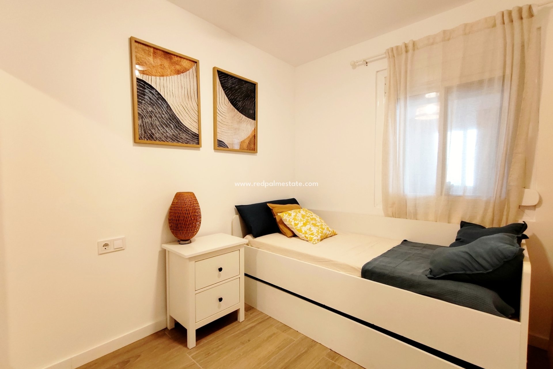 Återförsäljning - Radhus -
Orihuela Costa - Playa Flamenca