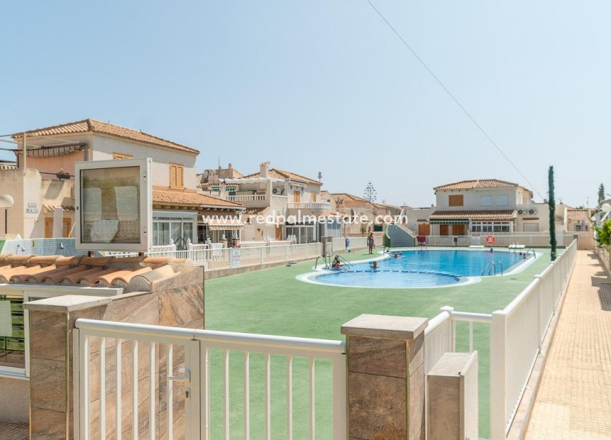 Återförsäljning - Radhus -
Orihuela Costa - Playa Flamenca