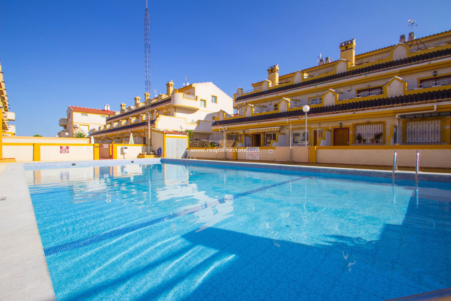 Återförsäljning - Radhus -
Orihuela Costa - Playa Flamenca