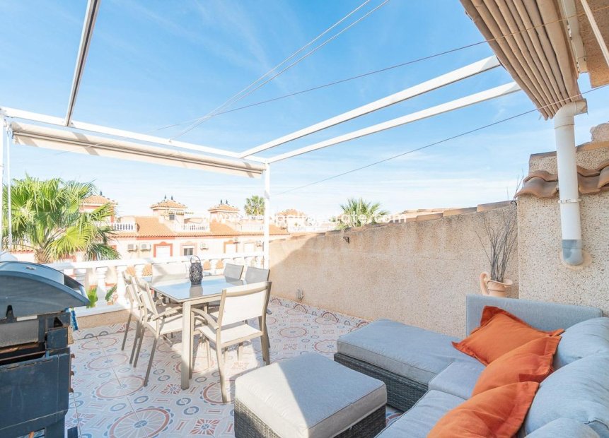 Återförsäljning - Radhus -
Orihuela Costa - Playa Flamenca