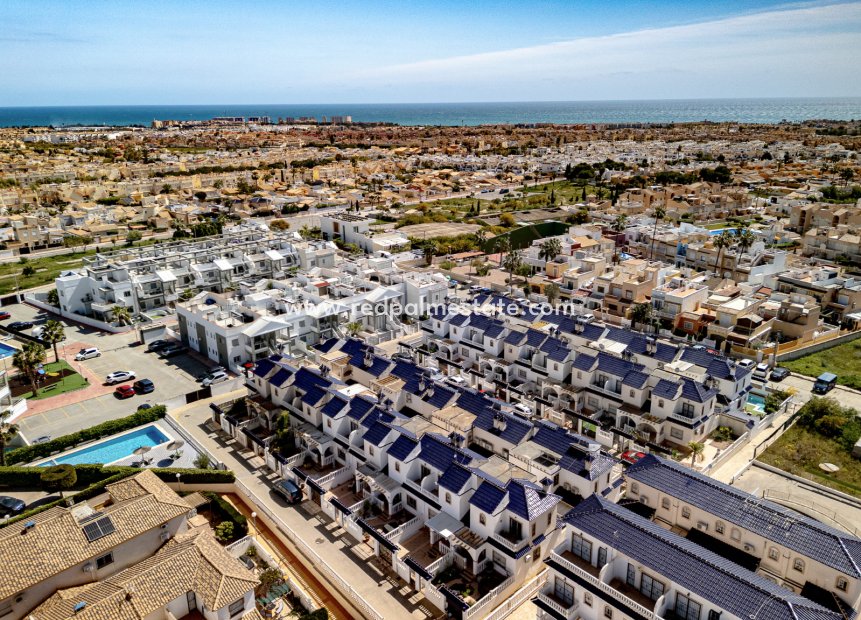 Återförsäljning - Radhus -
Orihuela Costa - Playa Flamenca
