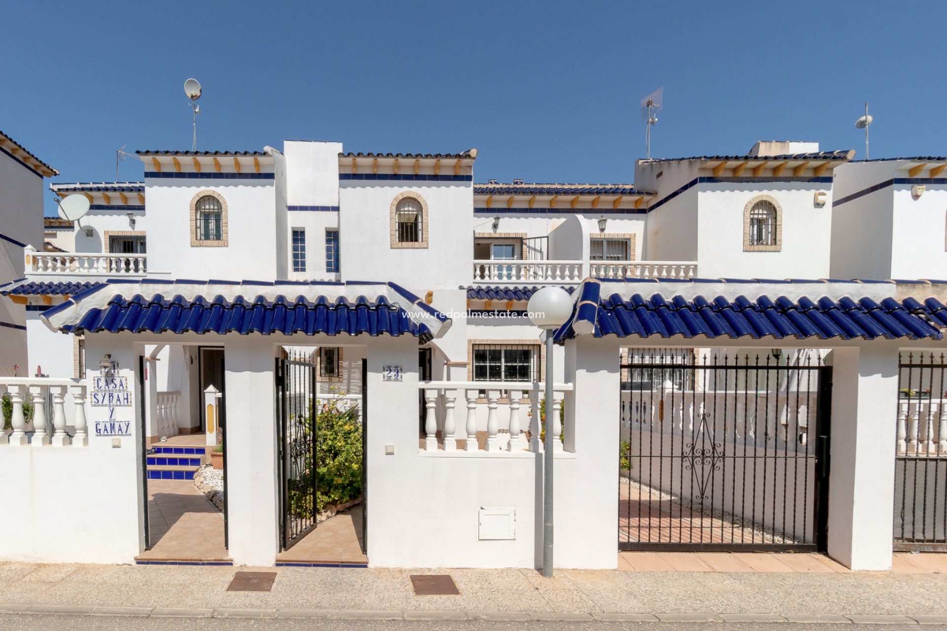 Återförsäljning - Radhus -
Orihuela Costa - Playa Flamenca