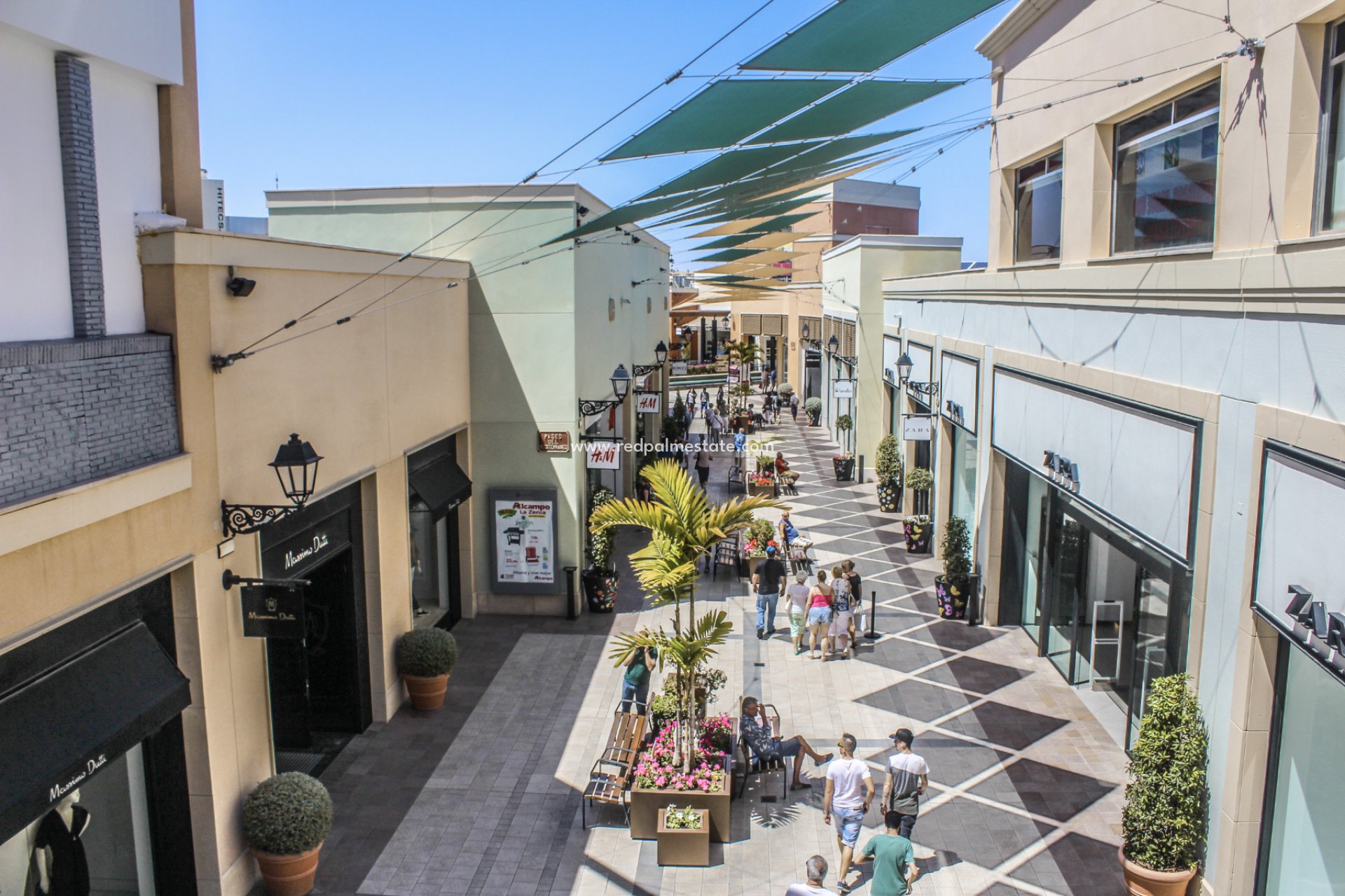 Återförsäljning - Radhus -
Orihuela Costa - Playa Flamenca