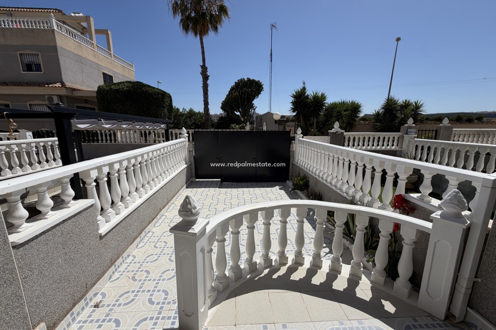 Återförsäljning - Radhus -
Orihuela Costa - Playa Flamenca