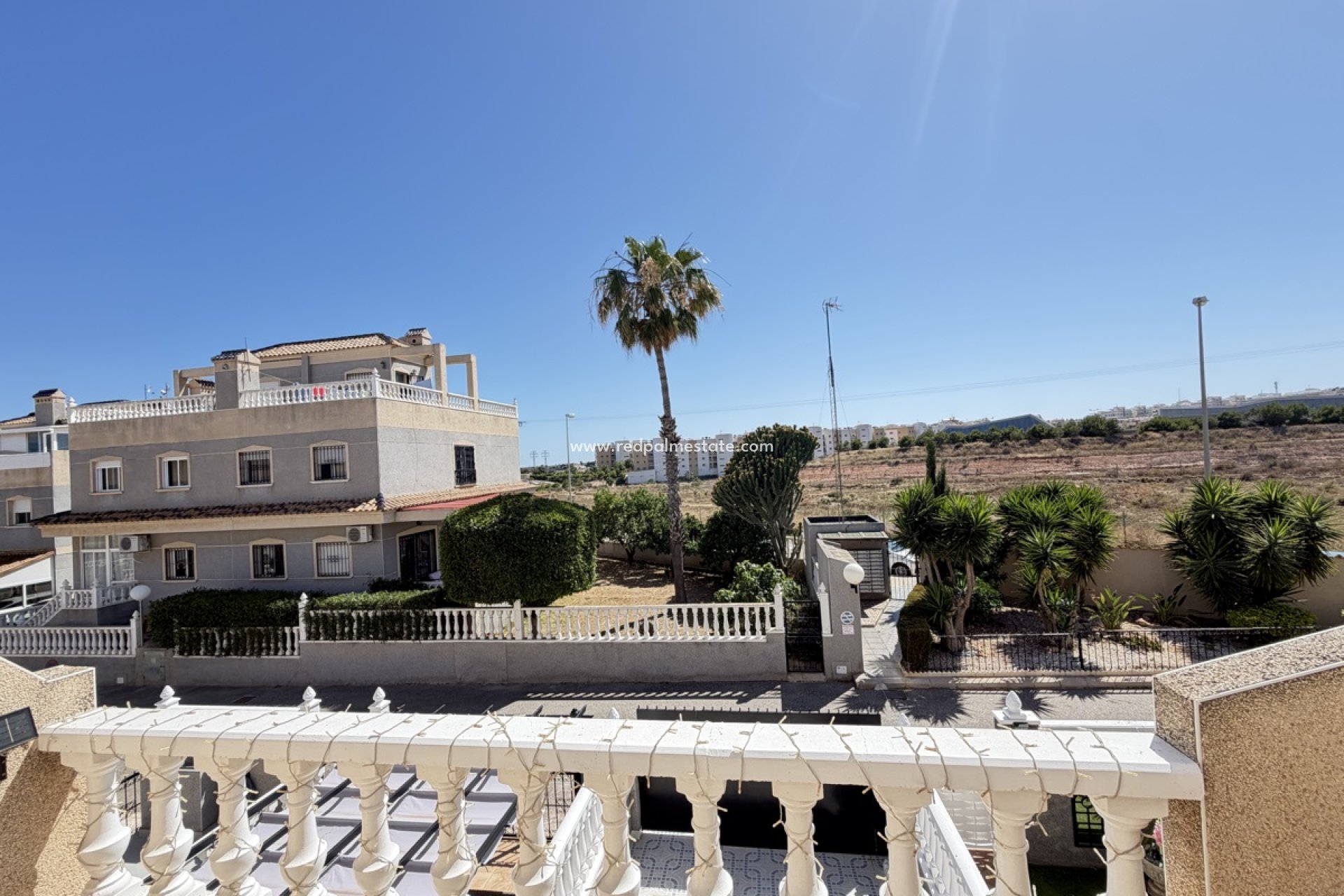 Återförsäljning - Radhus -
Orihuela Costa - Playa Flamenca