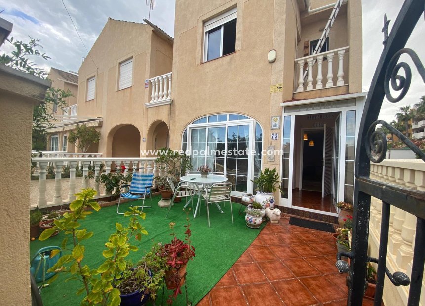 Återförsäljning - Radhus -
Orihuela Costa - Punta prima