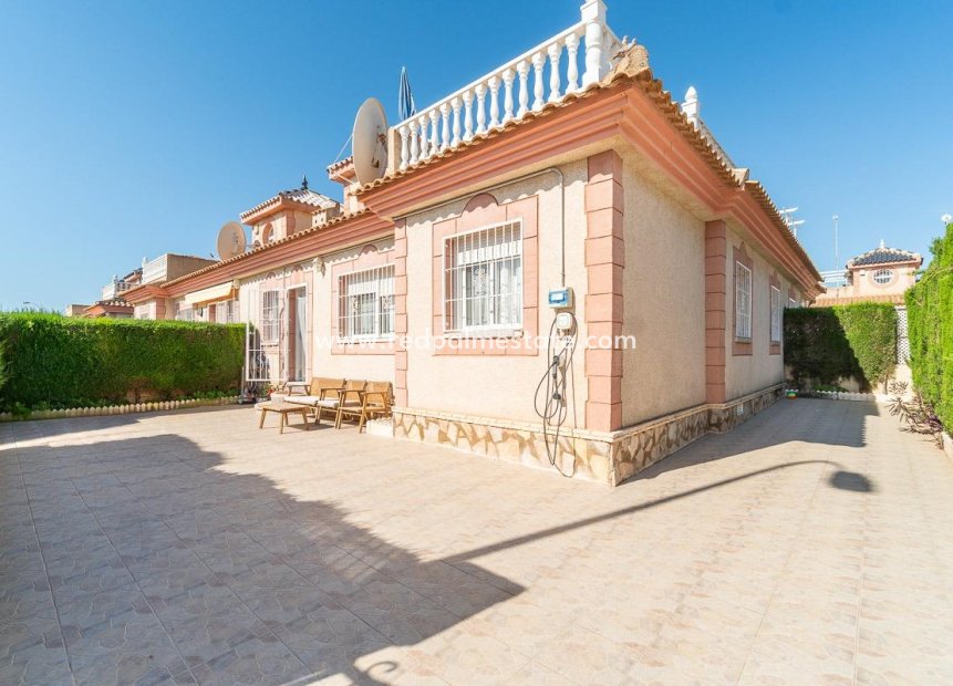 Återförsäljning - Radhus -
Orihuela Costa - Punta prima
